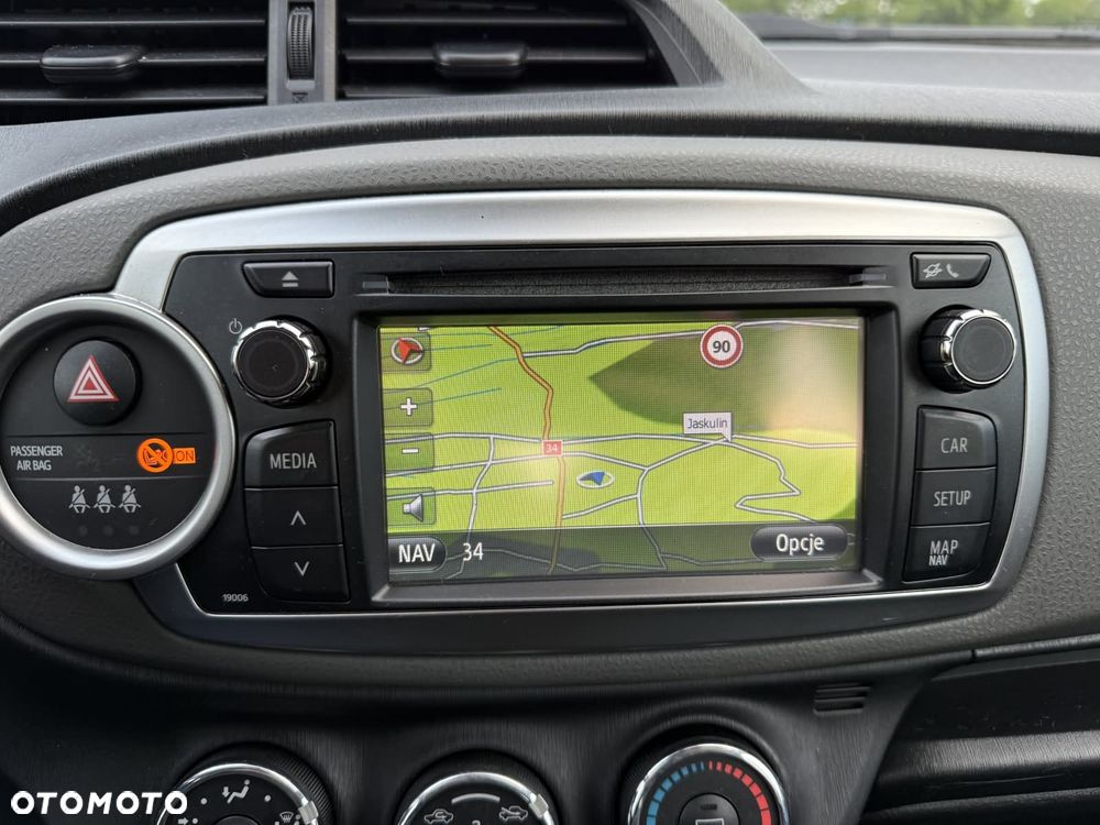 Toyota Yaris - 25