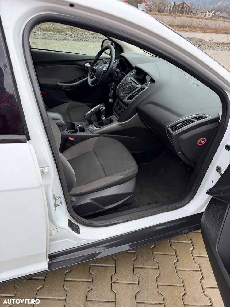 Ford Focus 1.6 TDCI DPF Start-Stopp-System Business - 10