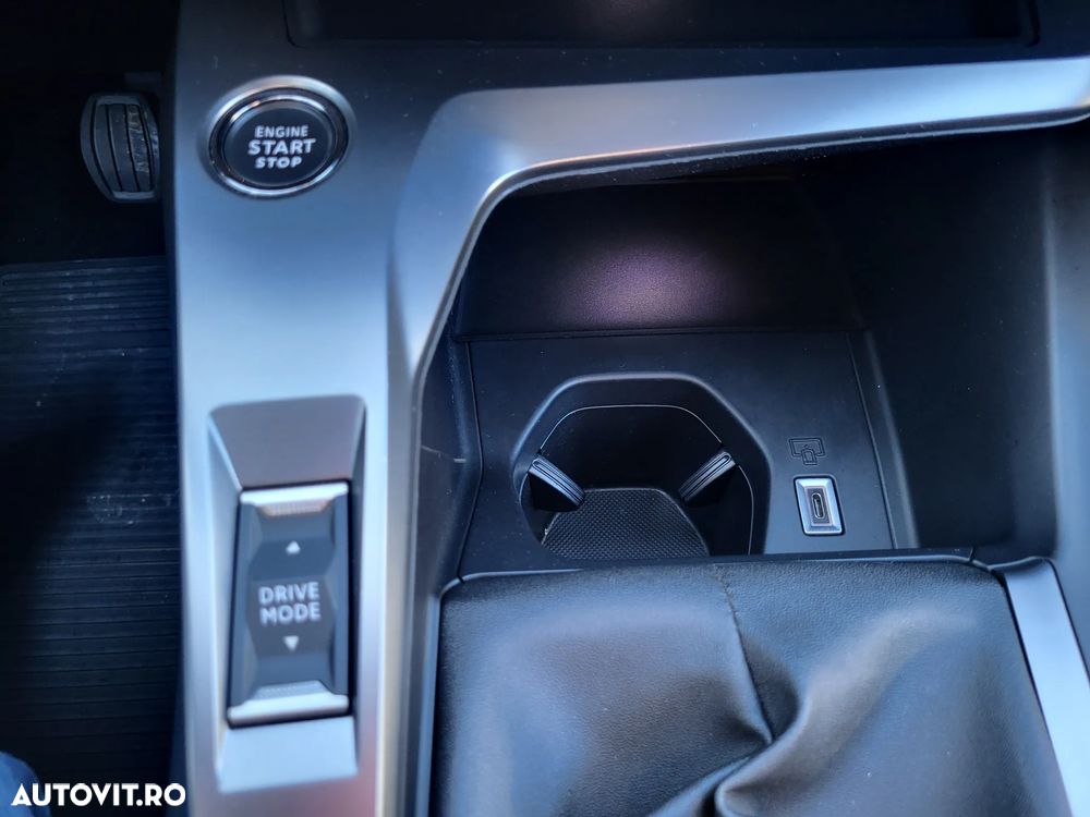 Peugeot 308 1.5L BlueHDI BVM6 Allure - 28