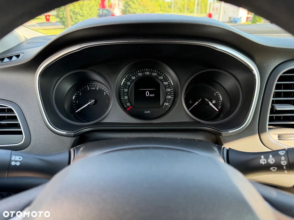 Renault Megane 1.3 TCe FAP Life - 29