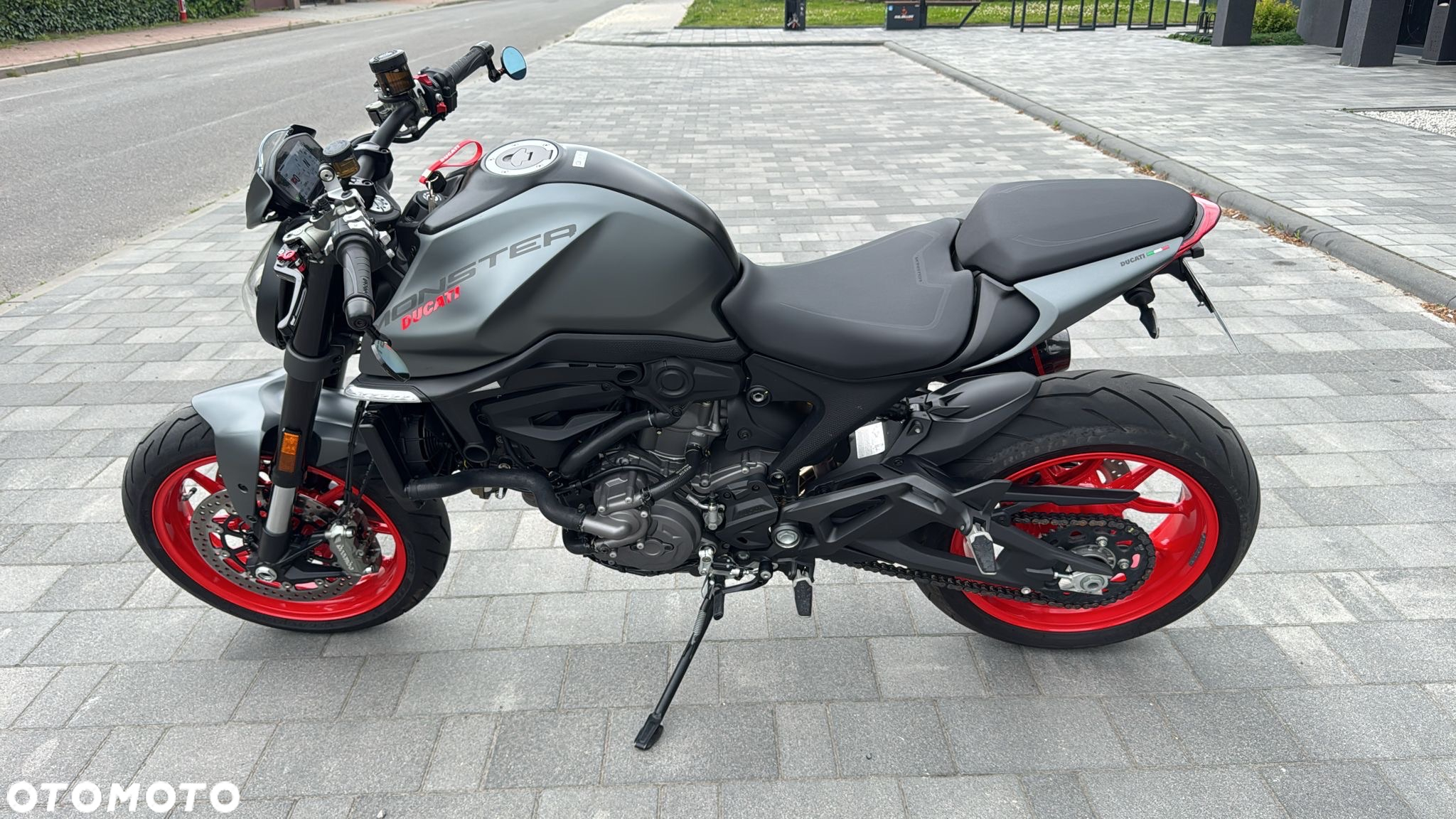 Ducati Monster - 2