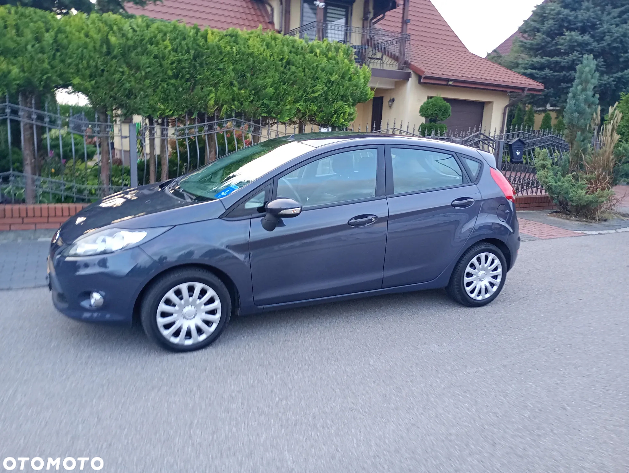Ford Fiesta 1.25 Ambiente - 24