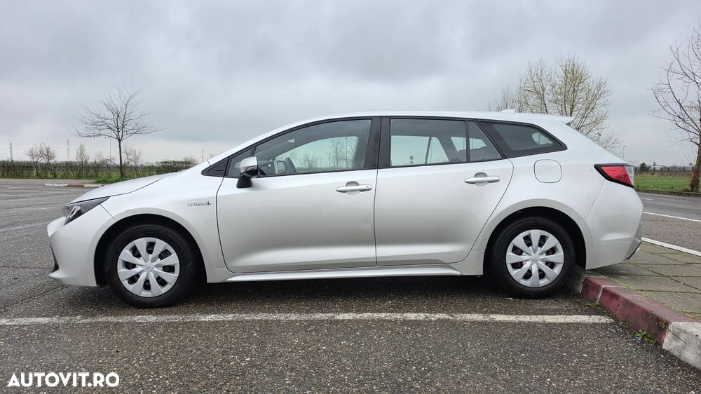Toyota Corolla 1.8 HSD Dynamic - 3
