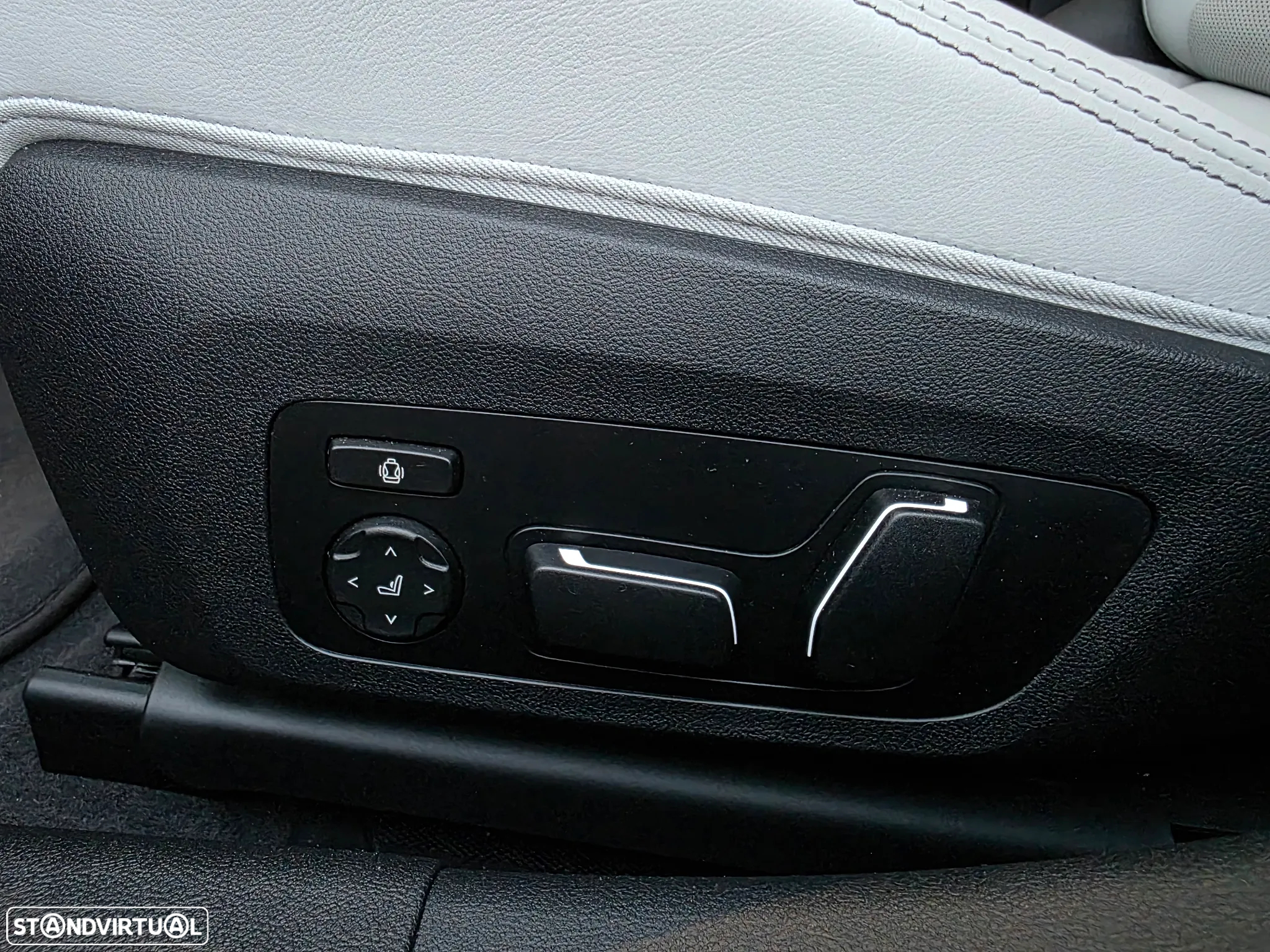 BMW M3 Competition xDrive - 12