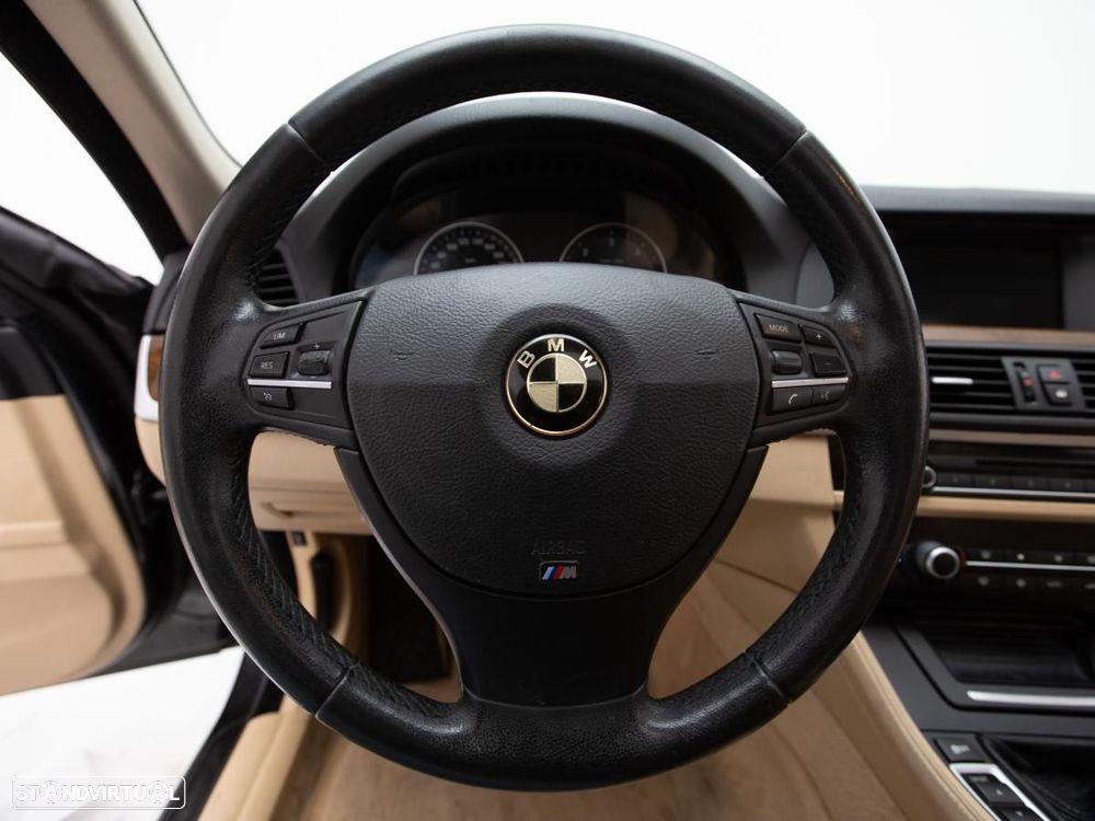 BMW 525 - 18