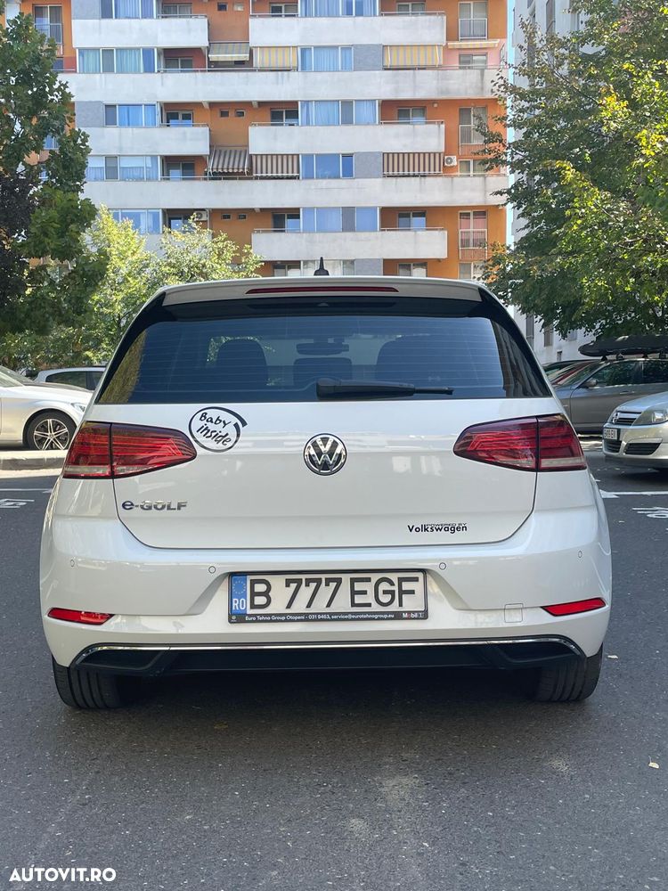 Volkswagen e-Golf - 13