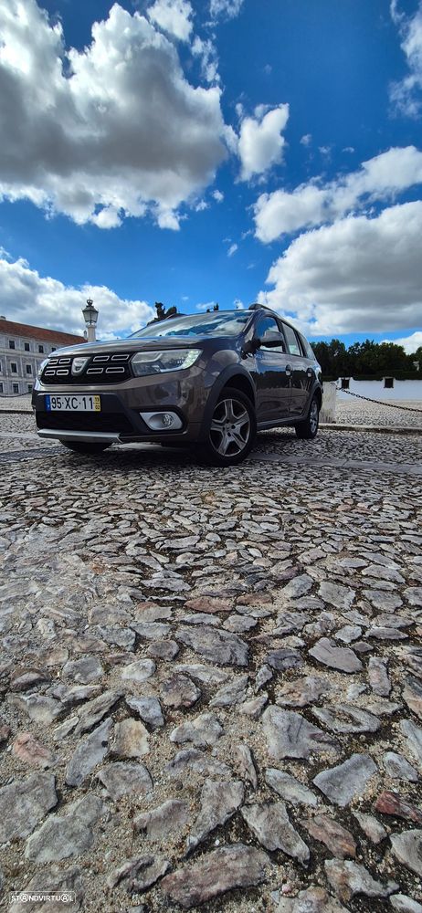 Dacia Logan MCV 0.9 TCe Stepway - 11