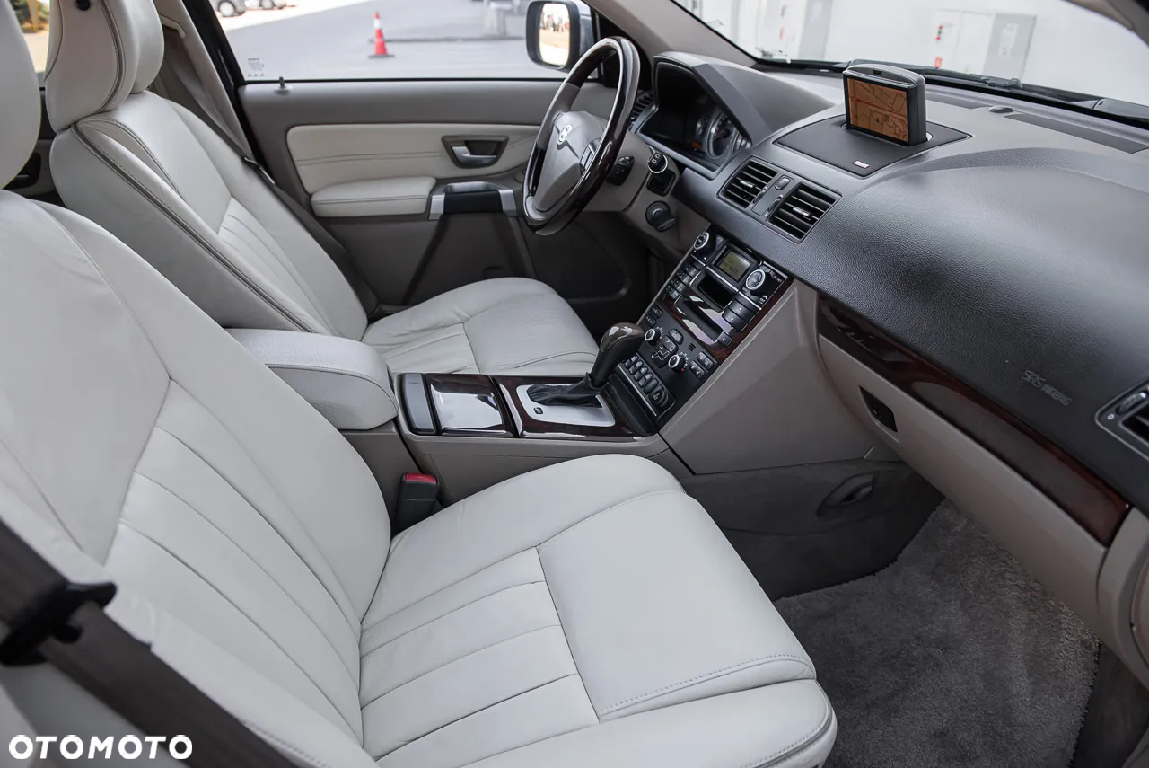 Volvo XC 90 - 31