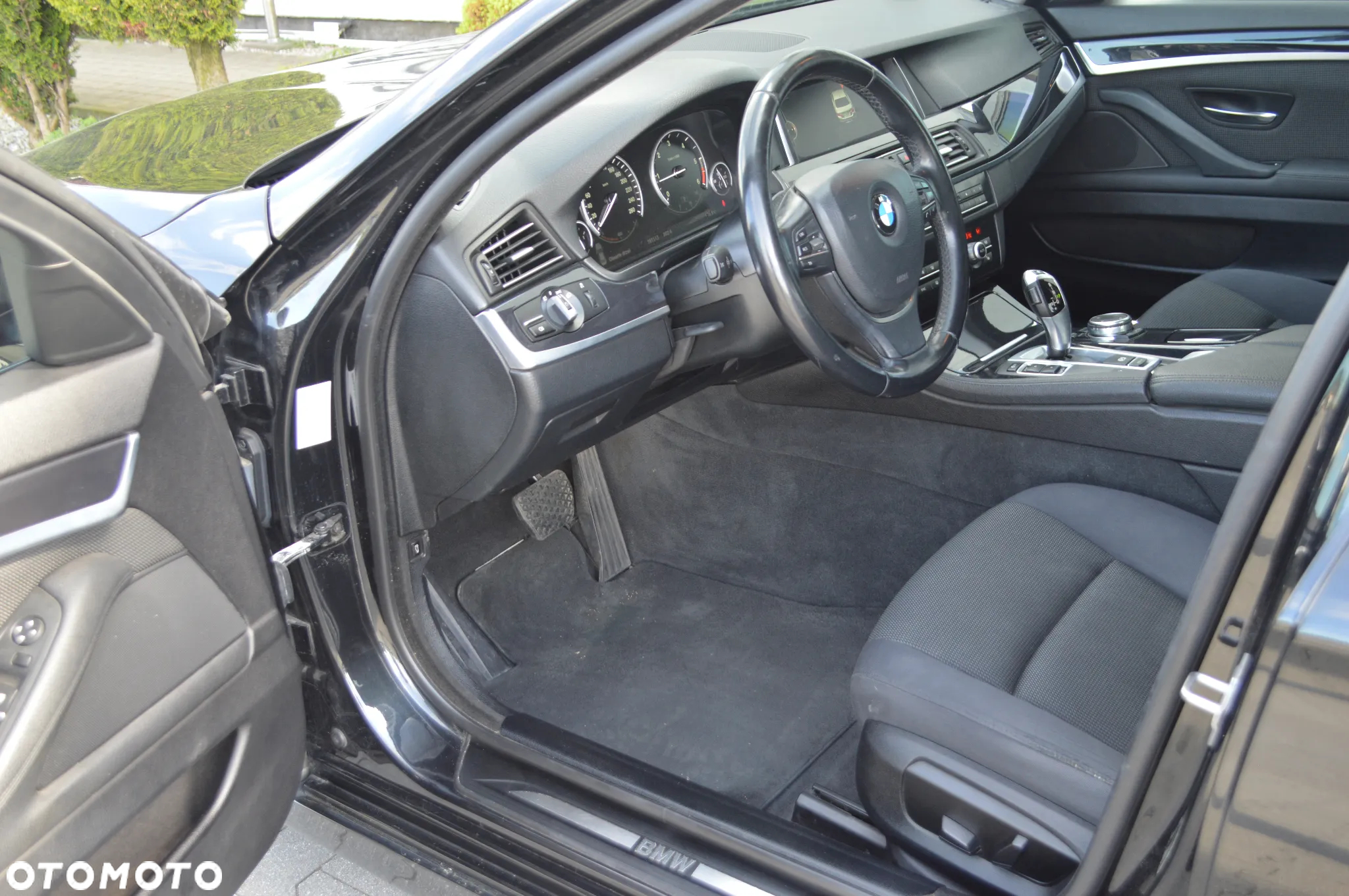 BMW Seria 5 520d - 10