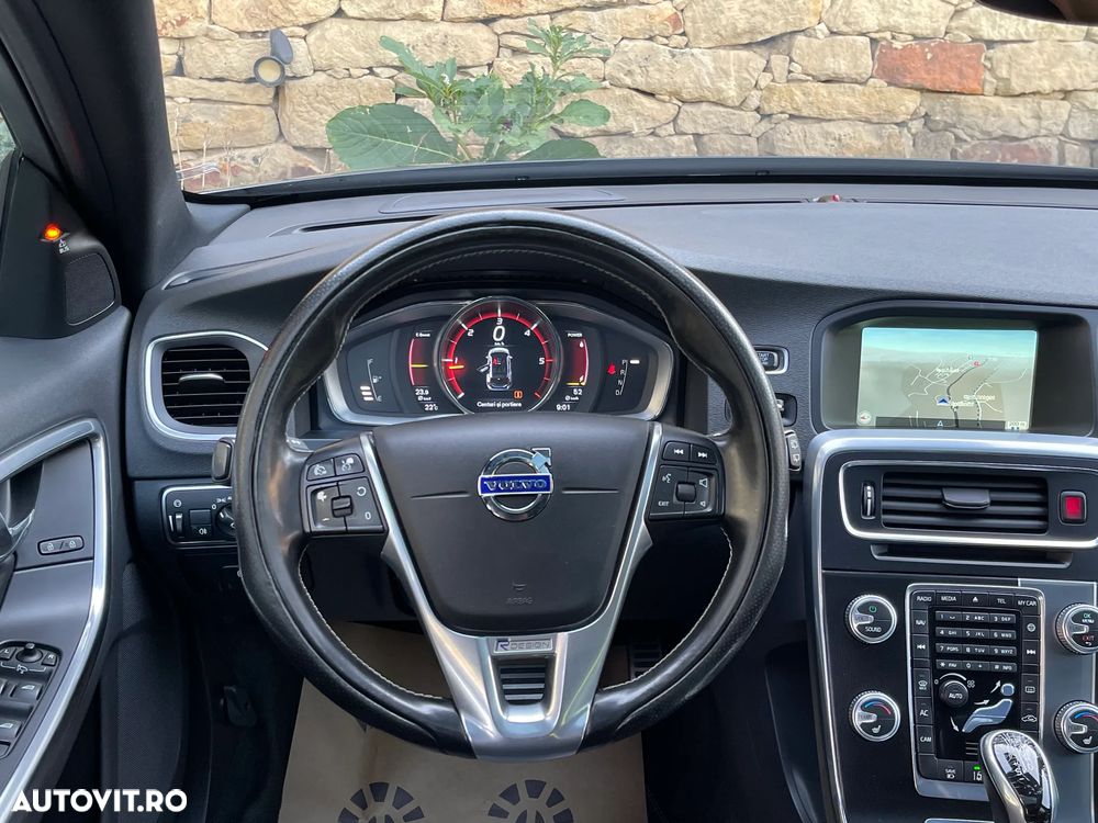 Volvo V60 D6 Twin Engine Geartronic RDesign - 33
