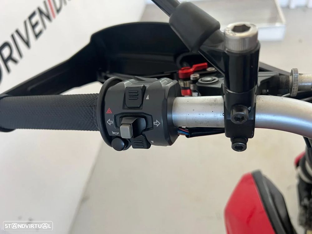 Ducati Hypermotard 821 - 10