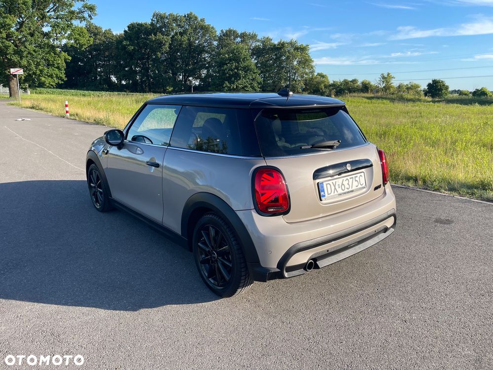 MINI Cooper Standard - 3