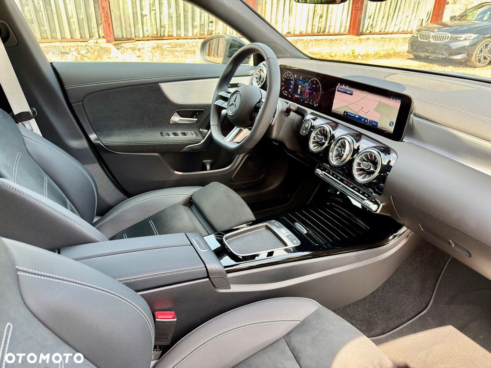 Mercedes-Benz CLA 200 d AMG Line 8G-DCT - 13