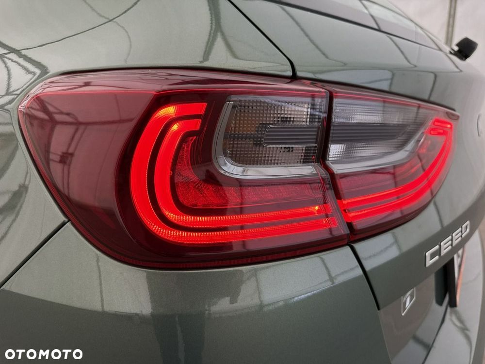 Kia Ceed - 29