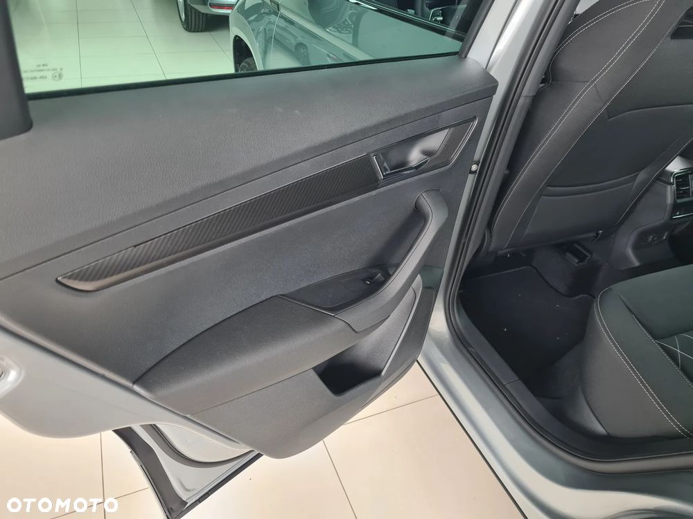 Skoda Karoq 1.5 TSI ACT Sportline DSG - 11