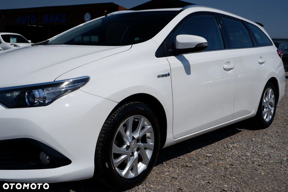 Toyota Auris 1.8 HSD Luna - 35