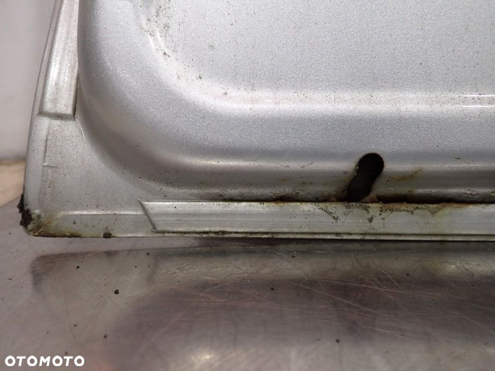 DRZWI LEWY PRZÓD TOYOTA COROLLA E15 KOL: 1F7 - 21