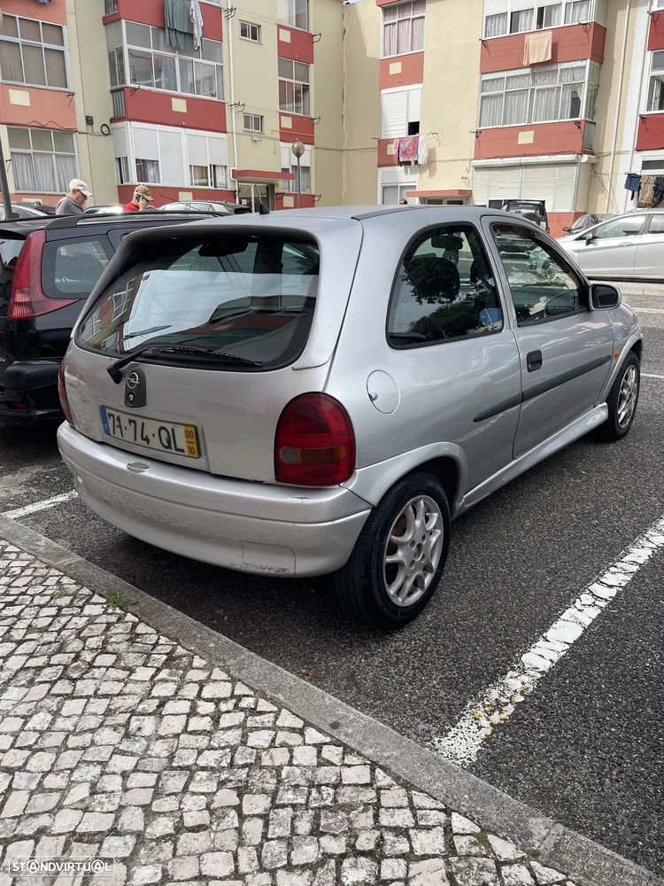 Opel Corsa 1.5 TD - 4