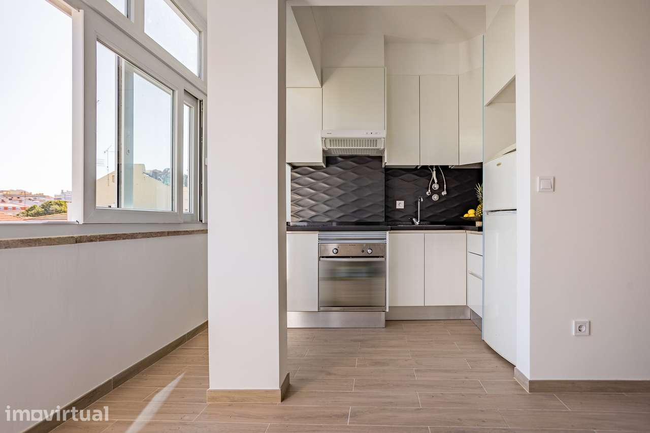 Apartamento T1 totalmente remodelado, muito luminoso! - Grande imagem: 4/15