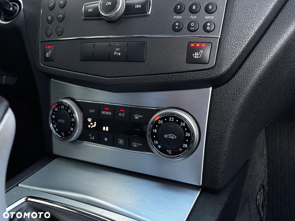 Mercedes-Benz Klasa C 180 Kompressor Avantgarde - 38