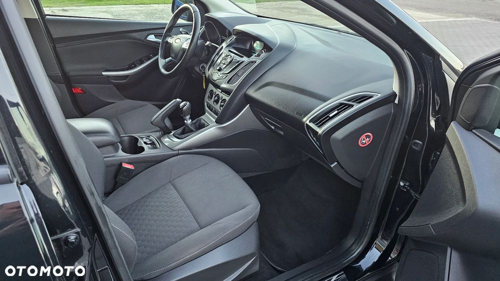 Ford Focus 1.0 EcoBoost Trend - 23