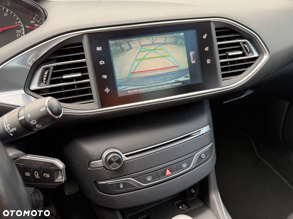 Peugeot 308 BlueHDi FAP 150 Stop & Start Allure - 24