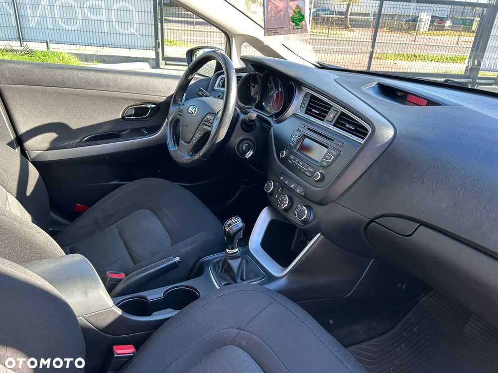 Kia Ceed - 7