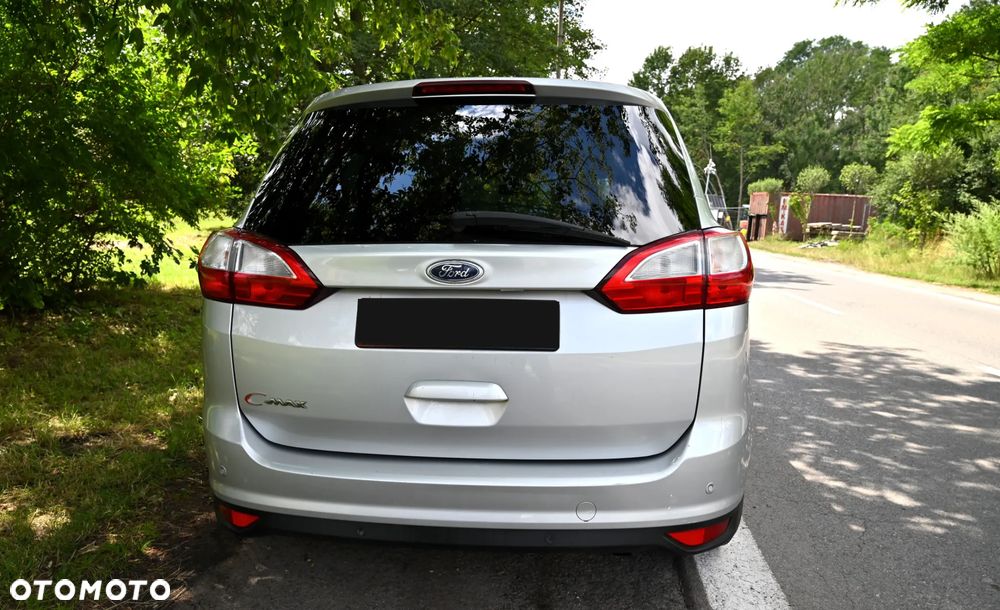 Ford Grand C-MAX - 16