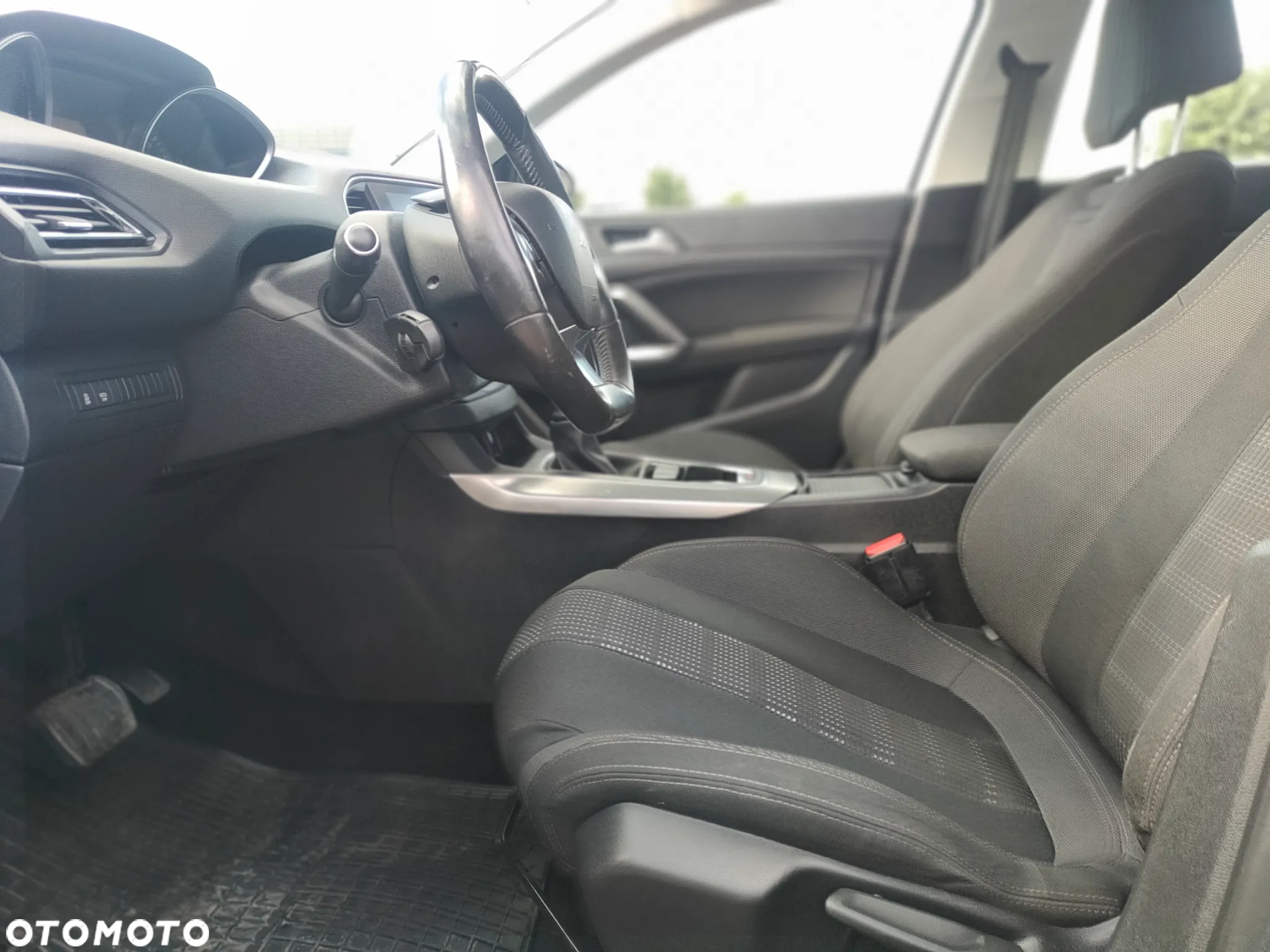 Peugeot 308 BlueHDi FAP 150 EAT6 Stop&Start Allure - 11