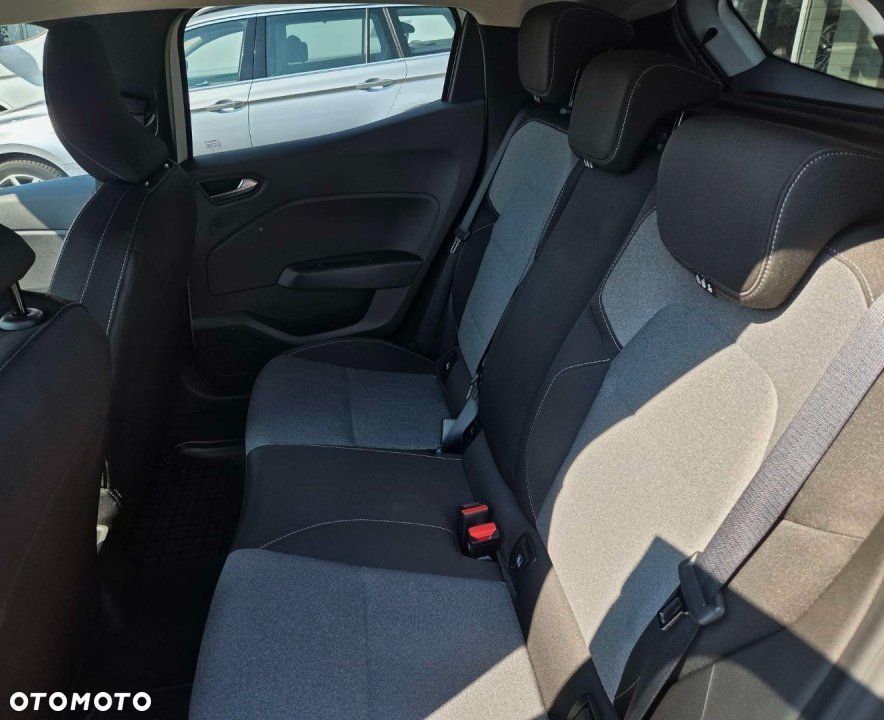Renault Clio - 6