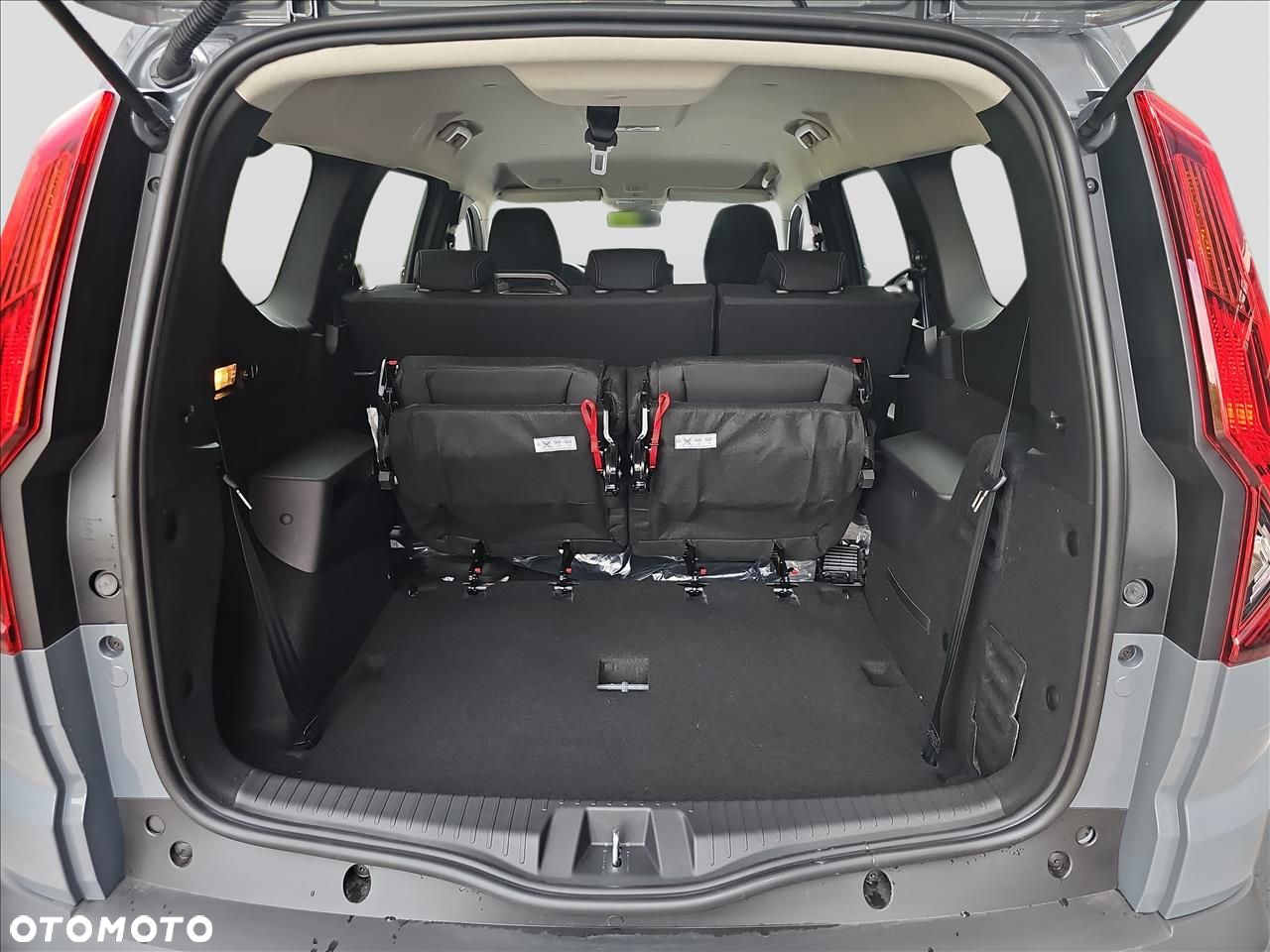 Dacia Jogger 1.6 Full Hybrid 140 Expression MMT - 9