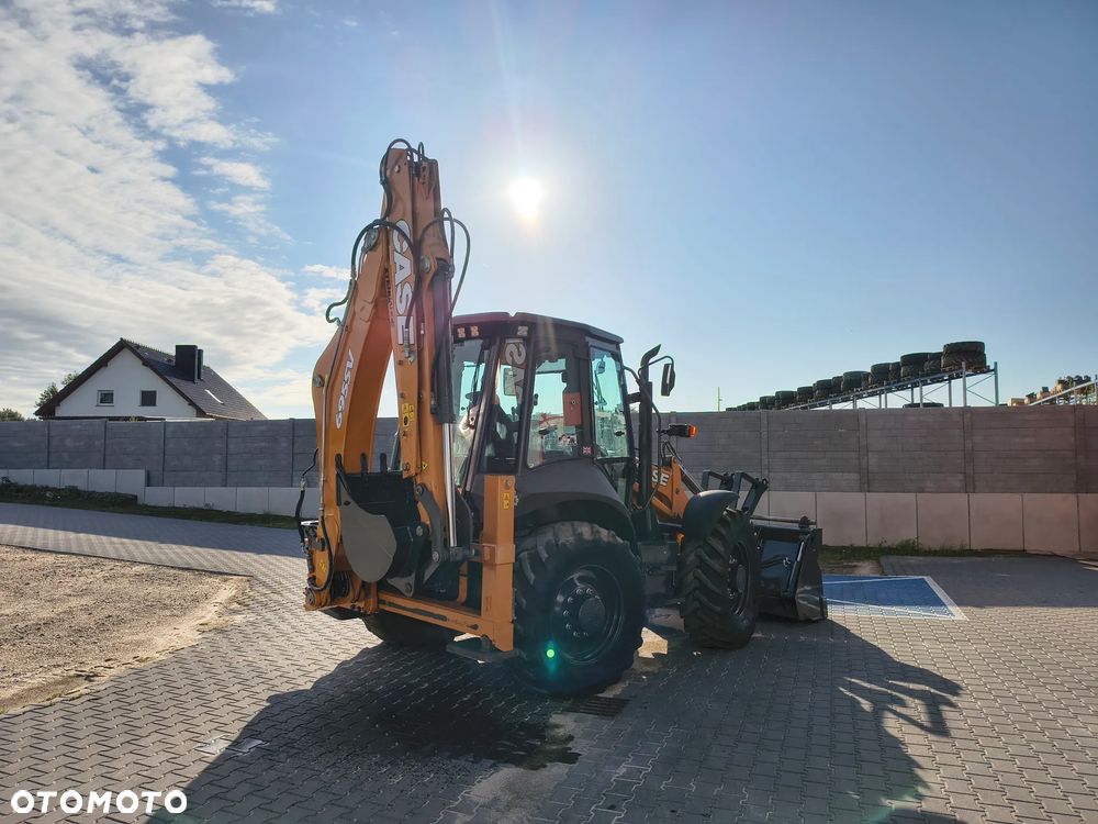 Case 695 SV 2023R - 6