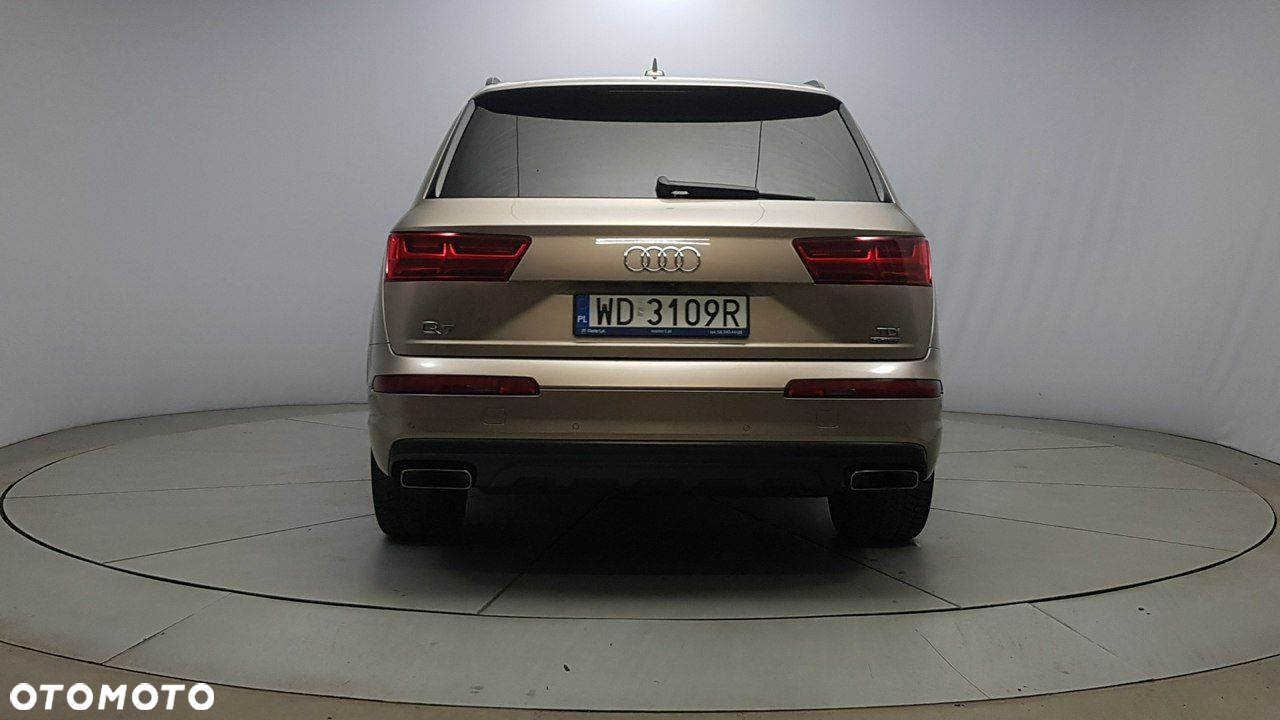 Audi Q7 - 6