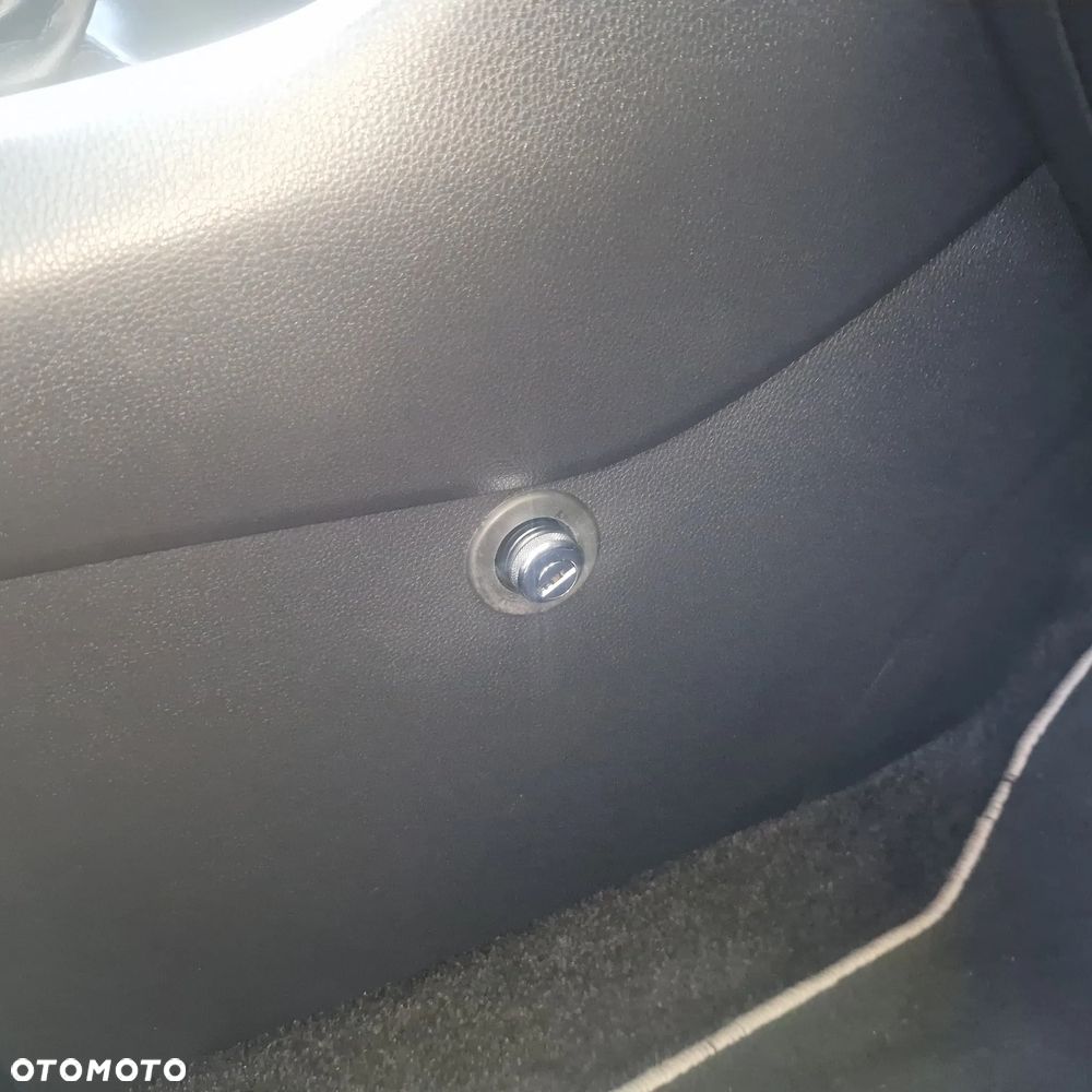 Toyota RAV4 - 16