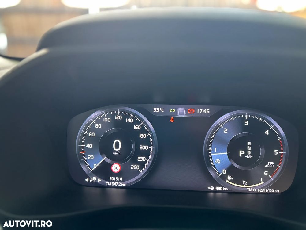 Volvo XC 40 - 15