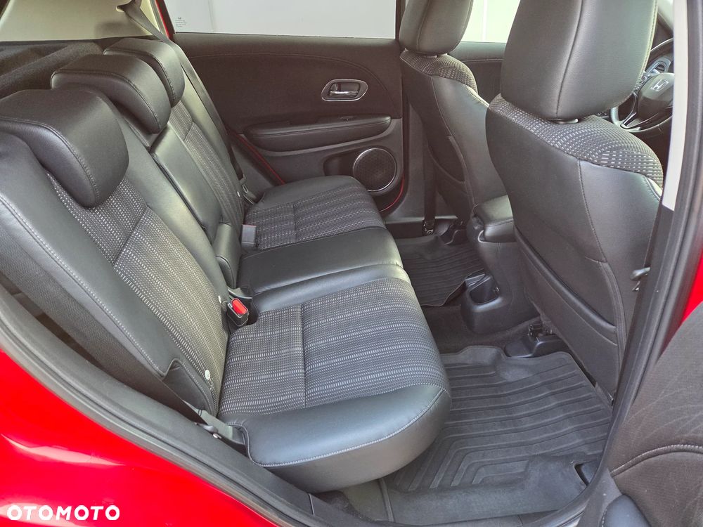 Honda HR-V 1.5 i-VTEC Executive - 17