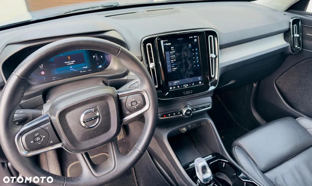 Volvo XC 40 B3 Plus Dark - 7