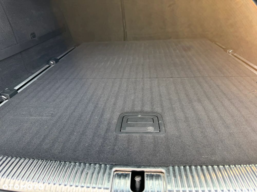 Audi A6 Avant - 16