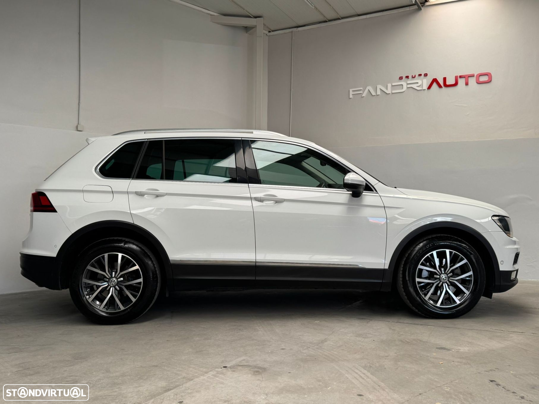 VW Tiguan 1.6 TDI Trendline - 10