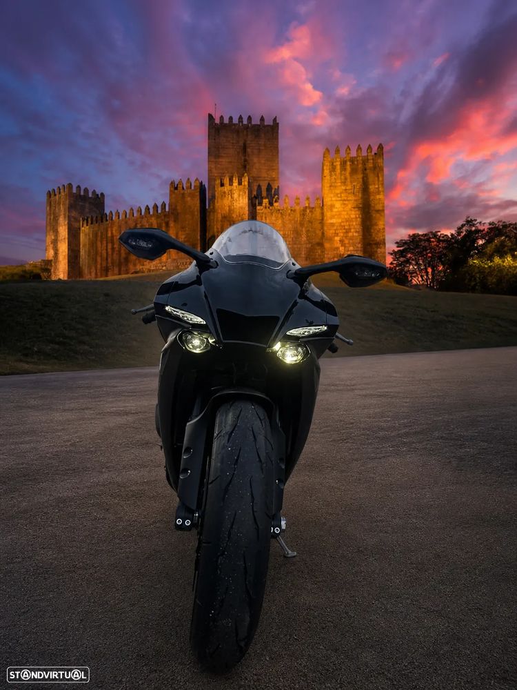 Yamaha YZF R1 - 13