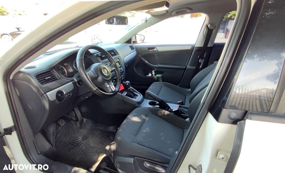 Volkswagen Jetta 1.6 TDI CR DPF Trendline - 5