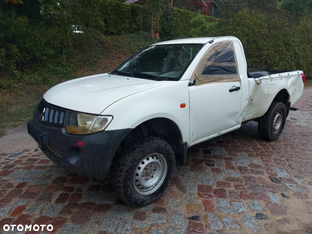 Mitsubishi L200 2.5 DID CC Intense - 1