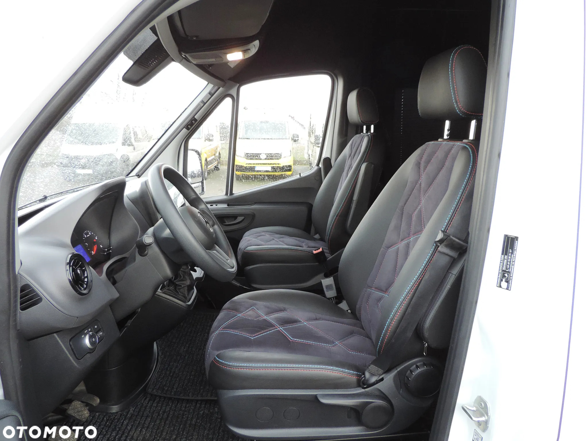 Mercedes-Benz Sprinter Campervan 4 os. Klima Postojowa VIP Napęd przedni - 10