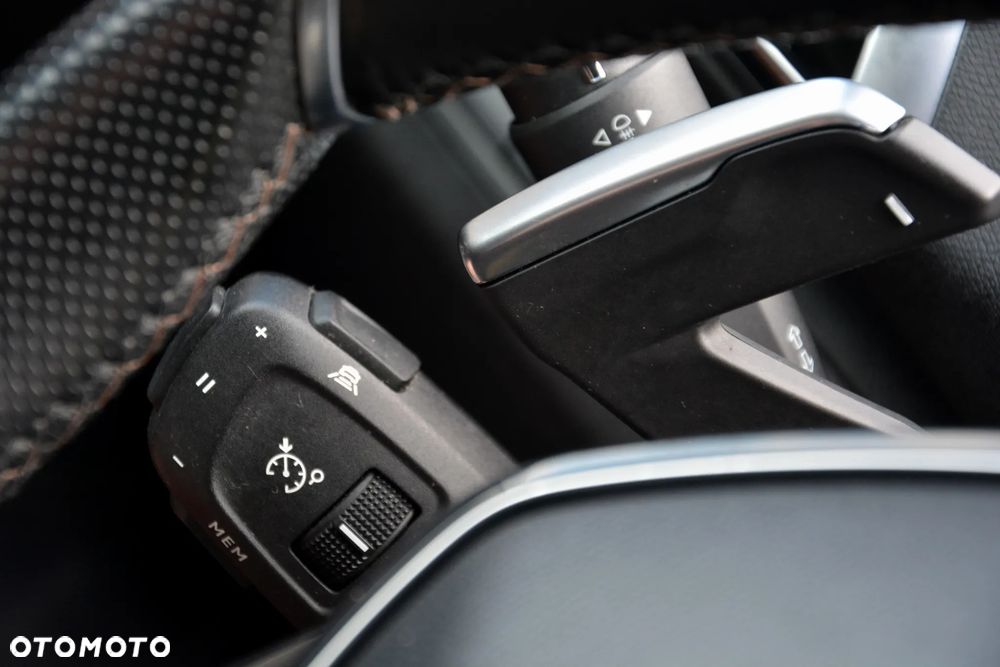 Peugeot 3008 BlueHDi 130 Stop & Start EAT8 GT - 34