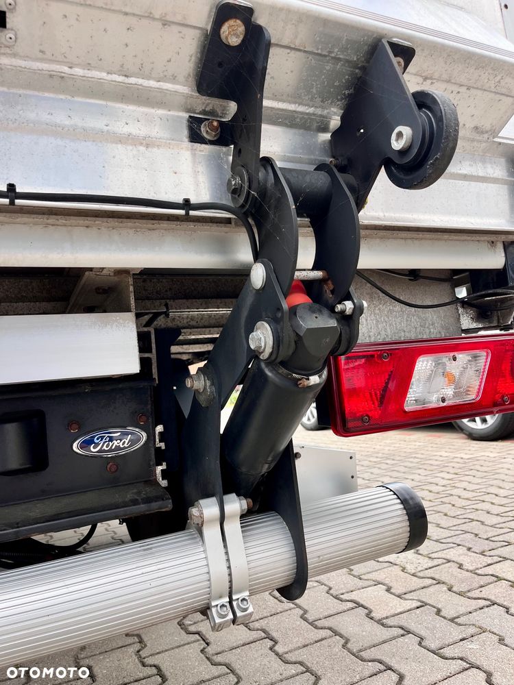 Ford Transit - 40