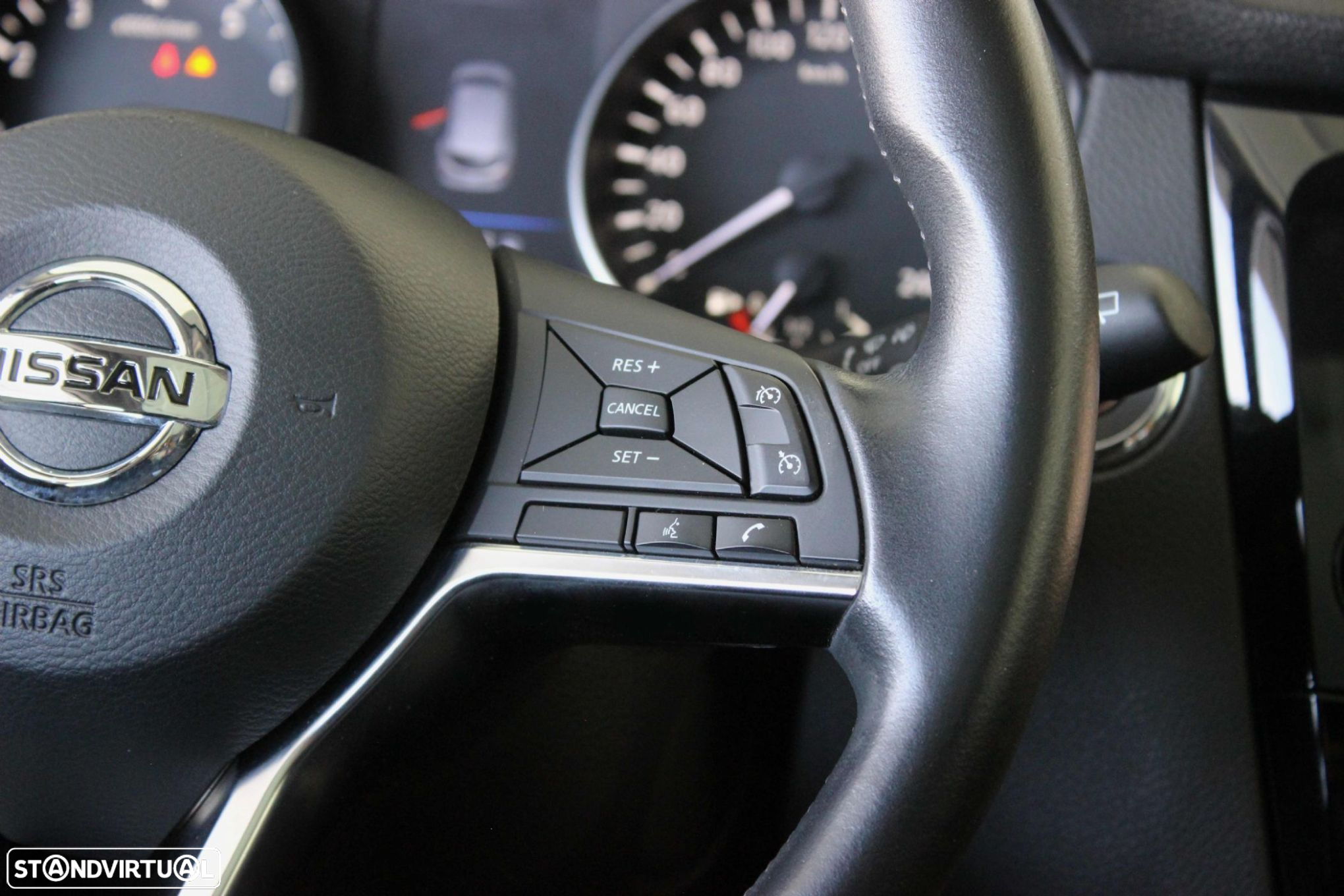 Nissan Qashqai 1.3 DIG-T N-Connecta - 19