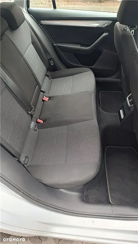 Skoda Octavia 1.6 TDI Ambition - 4