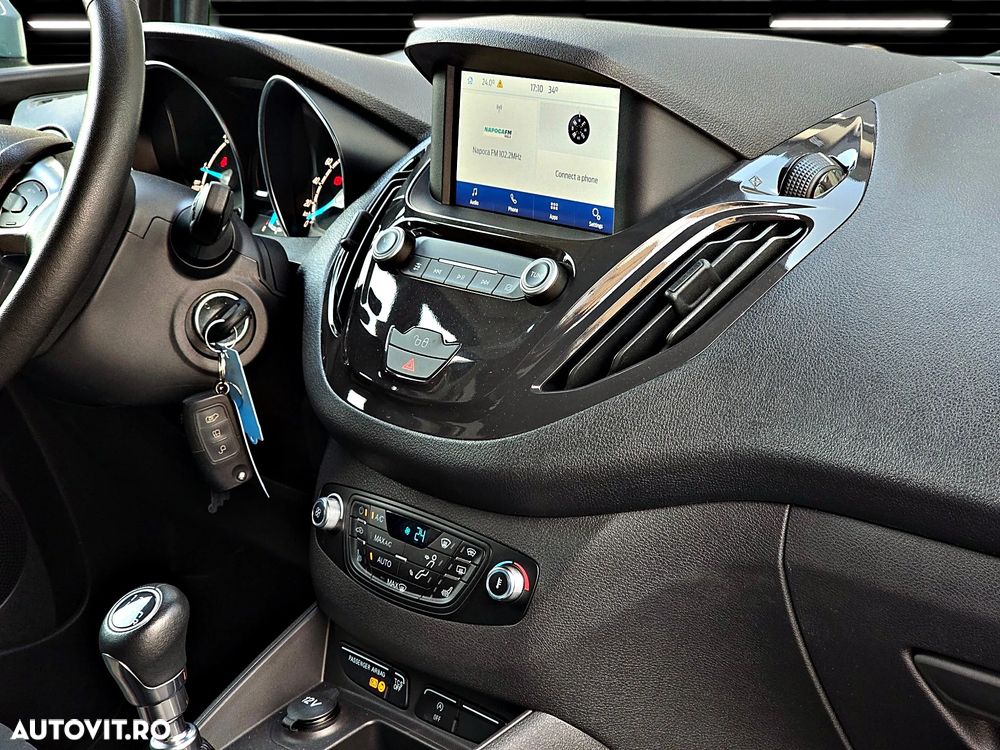 Ford Tourneo Courier 1.5 TDCi S&S Titanium - 20