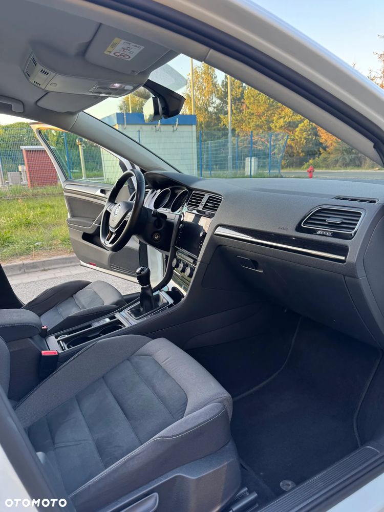 Volkswagen Golf 1.4 TSI BMT Highline - 22