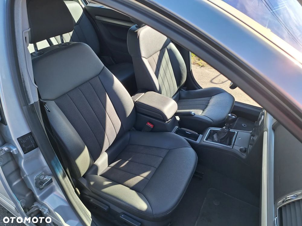 Opel Signum 1.9 CDTI Cosmo - 13